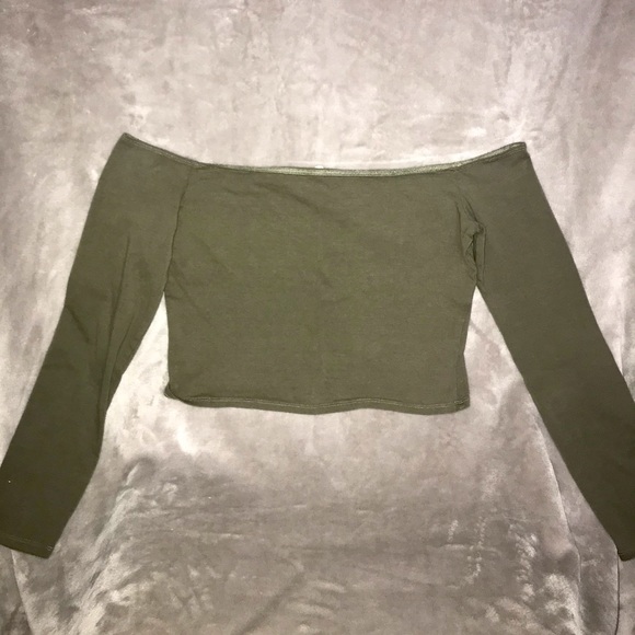 Garage Tops - off shoulder top